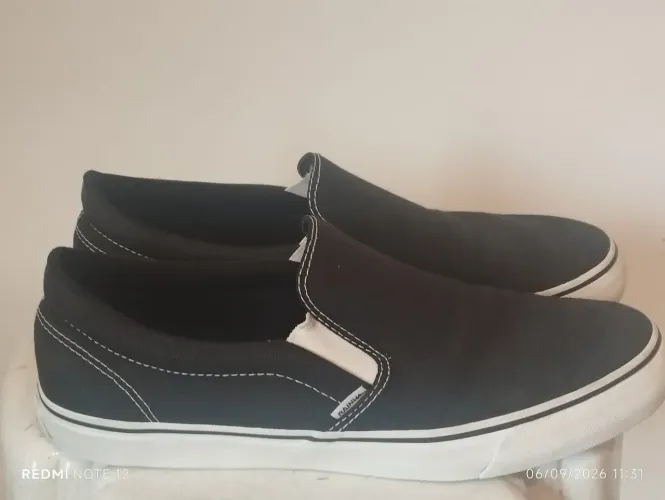 Tênis Rainha Slip-On Preto - Tamanho : 43