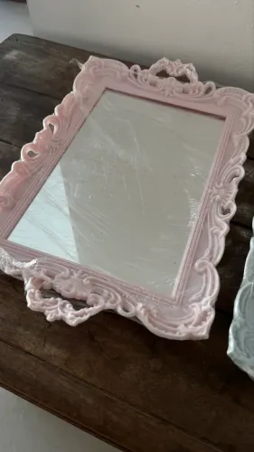 2 BANDEJAS ESPELHADAS MOLDURA PLÁSTICO