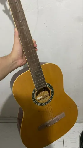 Violão acústico
