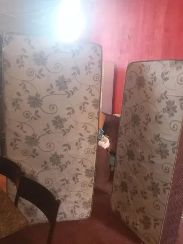Base de cama duas em uma
