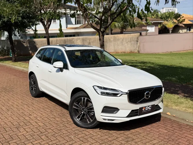 Volvo XC-60 XC 60 D-5 Momentum 2.0 AWD Diesel 5P 2019