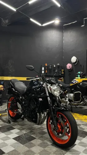 VENDO YAMAHA FZ6 