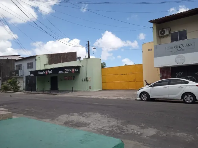 Galpão Garagem 1500 m2 no Jóquei clube