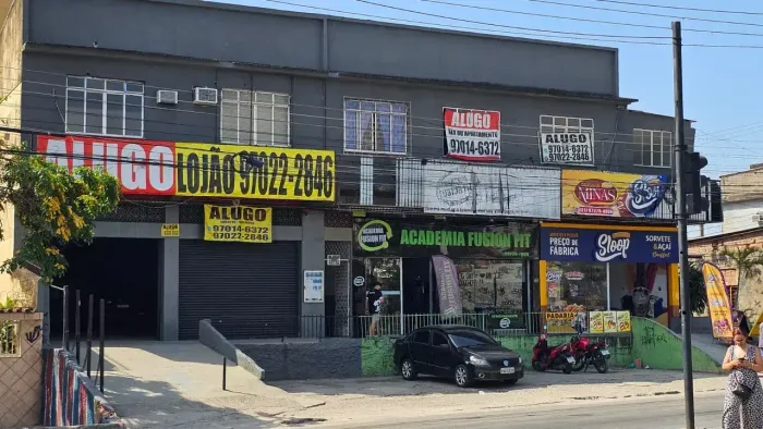 Imóvel para aluguel possui 500 metros quadrados em Anchieta - Rio de Janeiro - RJ