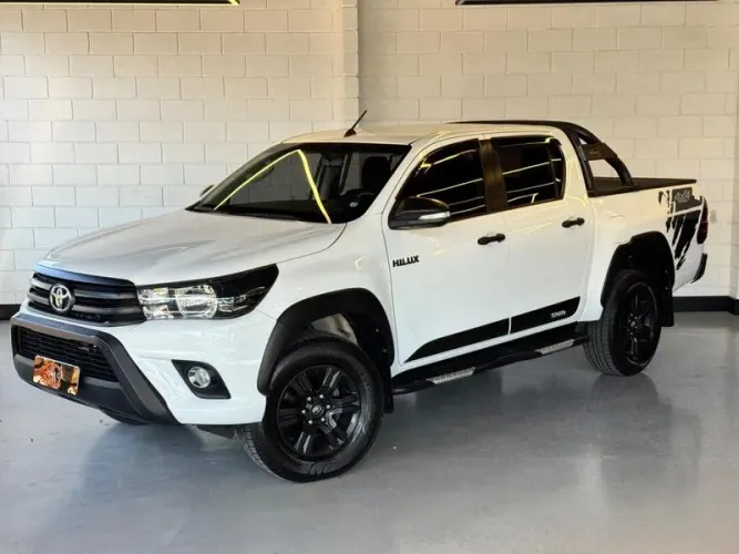 Toyota Hilux CD SR Chall. 4X4 2.8 TDI Dies Aut. 2018