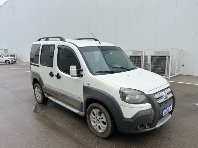 Fiat Doblo Adv/adv Tryon/locker 1.8 Flex 2013