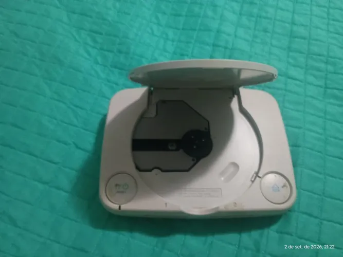 PsOne ( com leitor dando áudio e vídeo porém imagem ruim e revisar leitor)