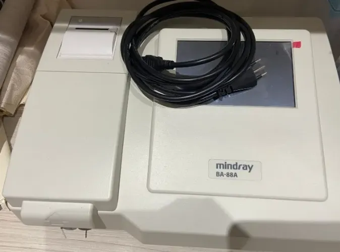 Analisador Bioquímico Semiautomático Mindray BA-88A - NUNCA USADO