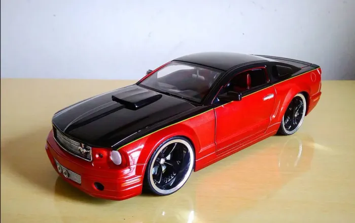 Ford Mustang 2006 Stallion Foose, 1:20, Full Throttle. 