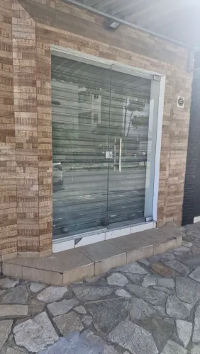 (OPORTUNIDADE ÚNICA) ALUGO PONTO COMERCIAL NOS BANCÁRIOS 