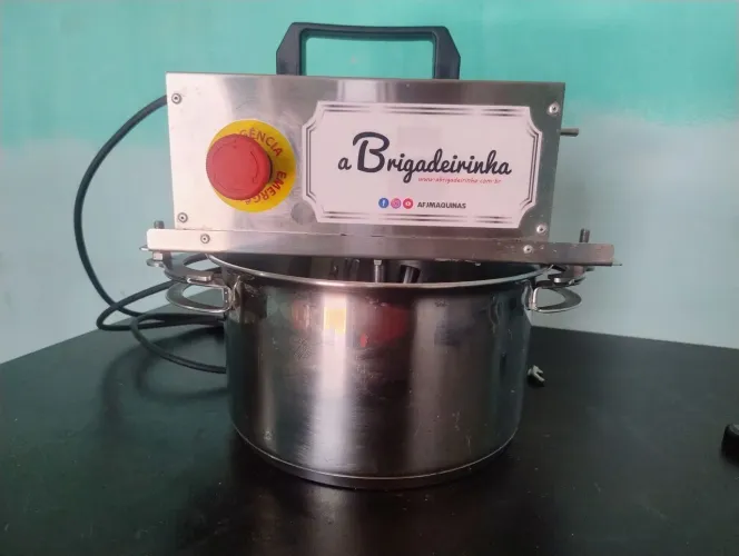 Panela mexedora