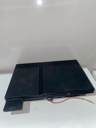 PlayStation 2 slim 