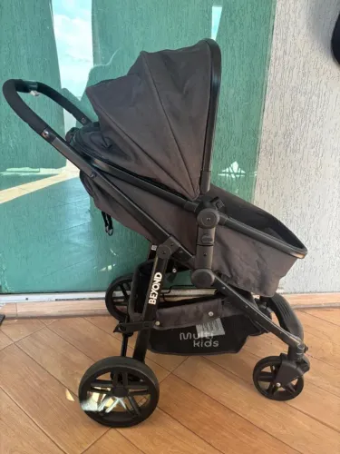 Carrinho De Bebê Multikids Baby Beyond Preto - Com Moises