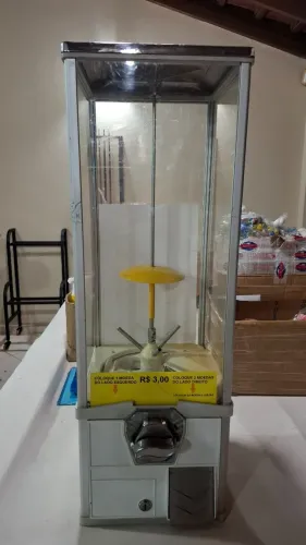 Maquina de bolinhas pula pula