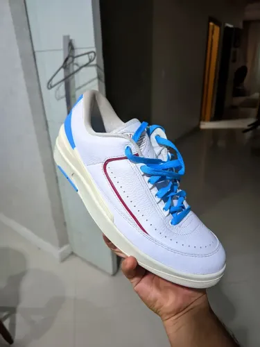 Air Jordan 2 Retro Gym Red and Dark Powder Blue - Usado - 40.5Br<br>
