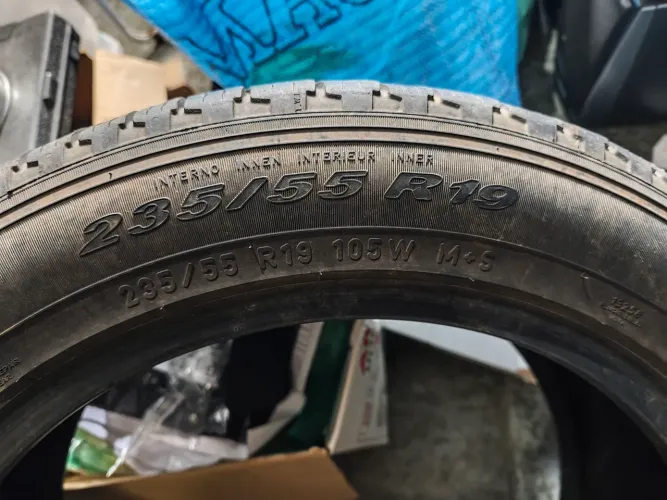 Pneu Pirelli Scorpion 235 55 19 verde ALL season
