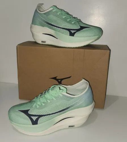 Tênis mizuno wave rebellion pro3 novo N41 Comprei dos Estados Unidos 