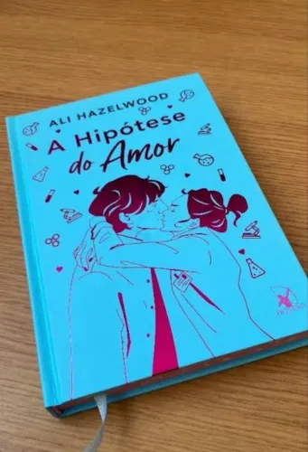 Livro hipótese do amor capa de colecionador