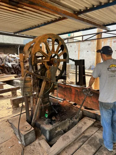 Serraria de madeira, engenho de madeira