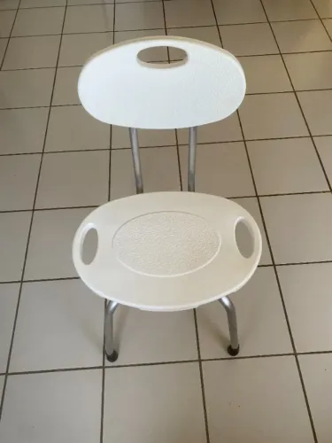 Cadeira de Banho com Encosto