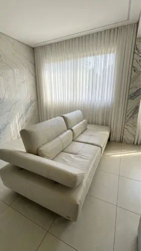 Sofá de Couro Legítimo Natuzzi Editions (Seminovo / Na Garantia)