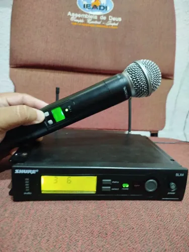 Microfone sem fio shure slx4