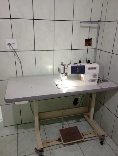 Maquina de Costura SINGER