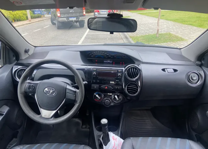 Toyota Etios XS Sedan 1.5 Flex 16V 4P Mec. 2016