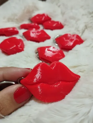 Chaveiro Kiss, abridor de lata ?
