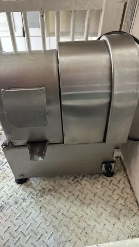 Vendo máquina de cana excelente moe somente uma vez