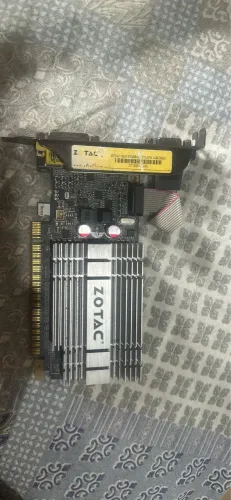 Placa de Vídeo G210 Zotac 1GB DDR3