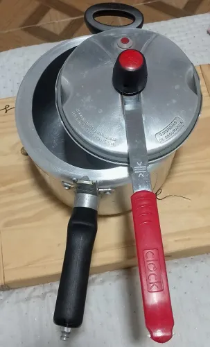 Panela de pressão O'clock 