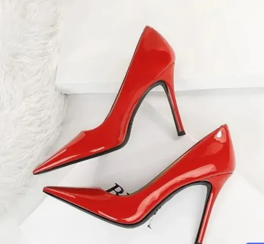 salto auto vermelho luxo