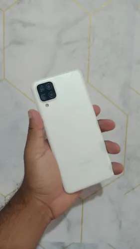 Samsung A12