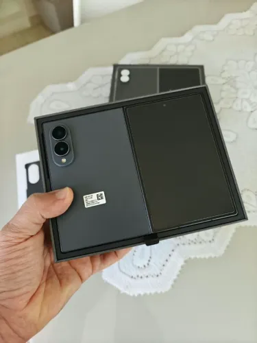 Z FOLD 8 512G NOVO NOTA FISCAL 1 ANO DE GARANTIA