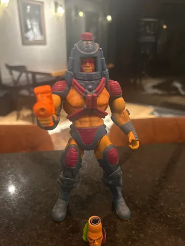 MOTUC MULTIFACES COMPLETO MAIS HEAD EXTRA LOOSE