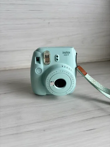 Camera Polaroid instax mini 9
