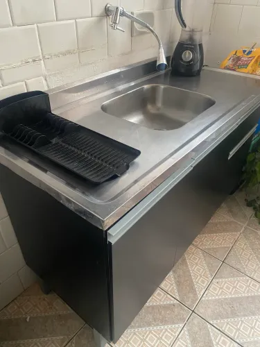 Pia com inox 
