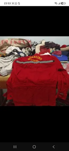 Fardamento bombeiro civil