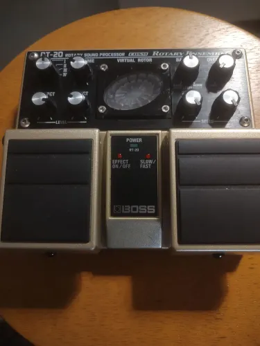 Pedal Boss RT-20 Rotary Ensemble NOVO