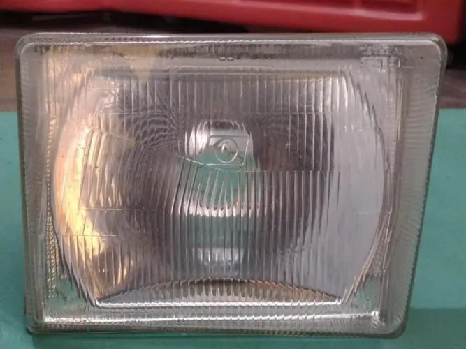 Farol FIAT UNO lado esquerdo