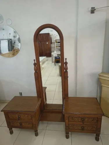Penteadeira em Madeira
