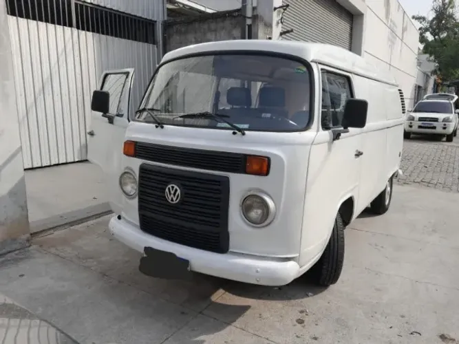 Volkswagen Kombi Furgão 1.4 MI Total Flex 8V 2014