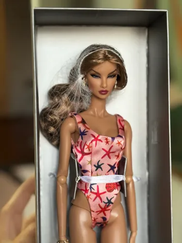 Fashion Royalty Natália Fatale Integrity Toys 