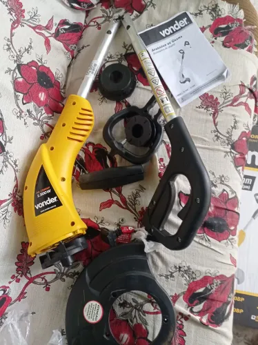 Vende_se aparador de grama novo 127vts sem detalhes contato *51