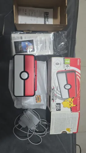 Nintendo 3ds new 2ds versao Poke ball (Pokebola)