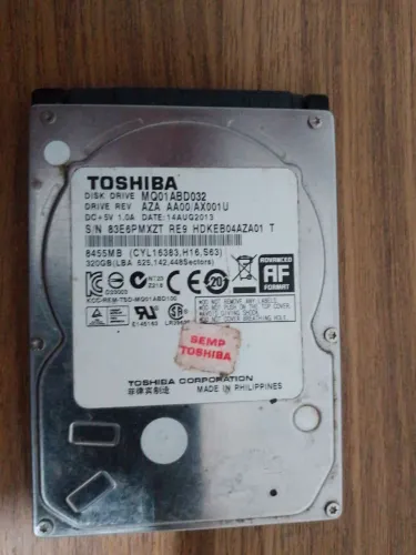 Entrego na residência Vendo  2 HD de notebook 320gb cada, 40 reais cada um funciona . 