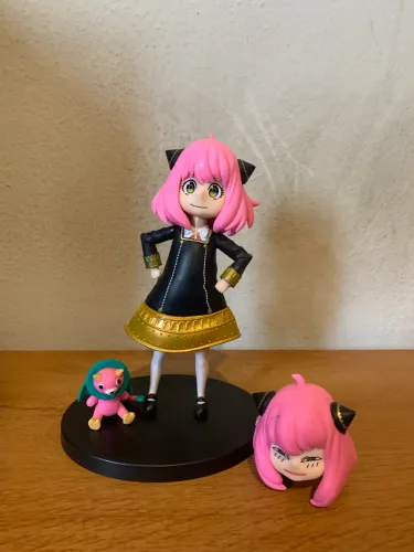 Action figure annie (spy family)