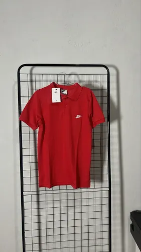 Polo Nike club vermelha 