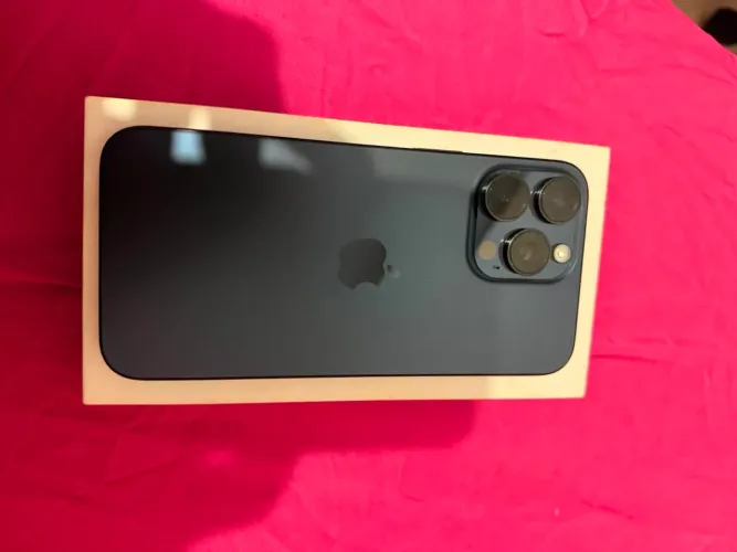 iPhone 15 Pro Max troco em 17 pro ou pro max